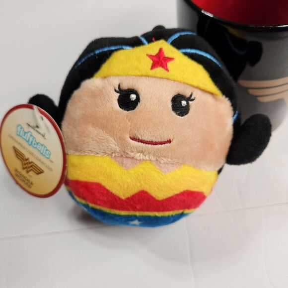 Wonder Women Gift Set Fluffballs Ornament Plush 4" Hallmark DC Comics Mug Cup - Picture 3 of 12